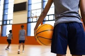 三鹰哥冬季游泳