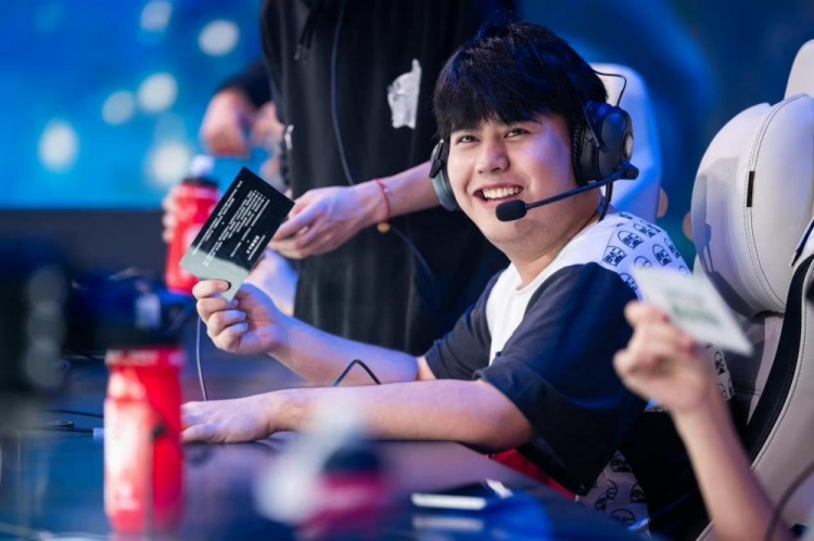 参与学校的 参与学校的